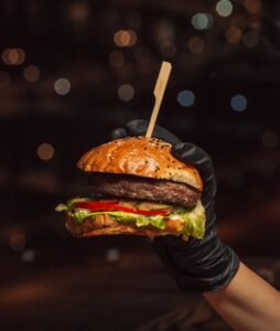 Mantenha a sua hamburgueria em dia com o Fisco por meio da contabilidade especializada